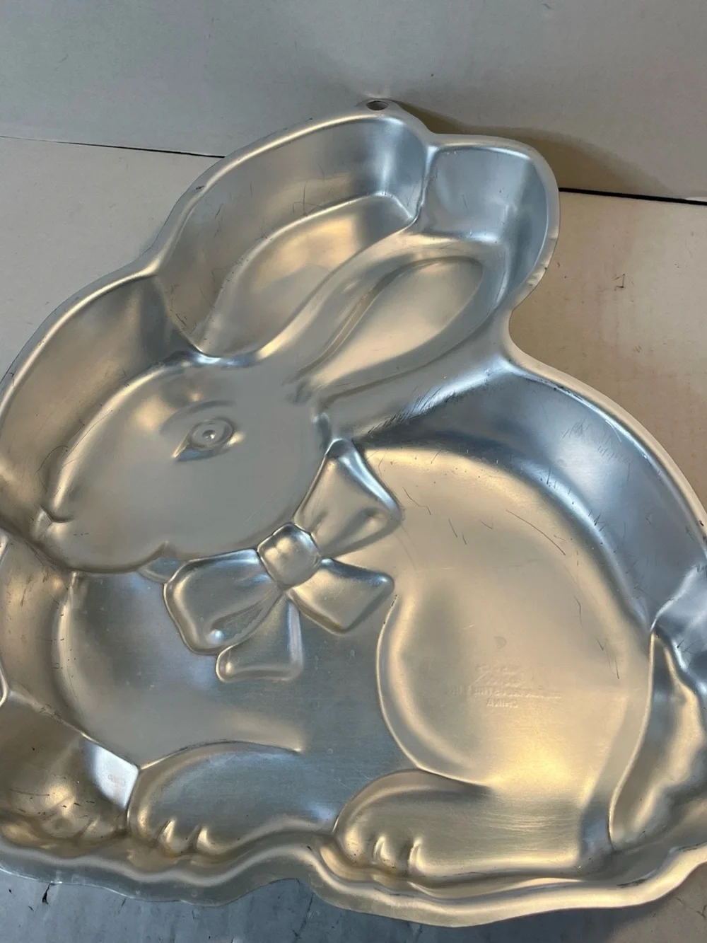 Wilton Silver Bunny Molded Cake Pan